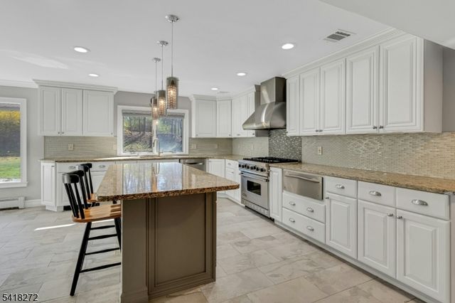 21 Hewlett Rd, Montville Twp., NJ 07082