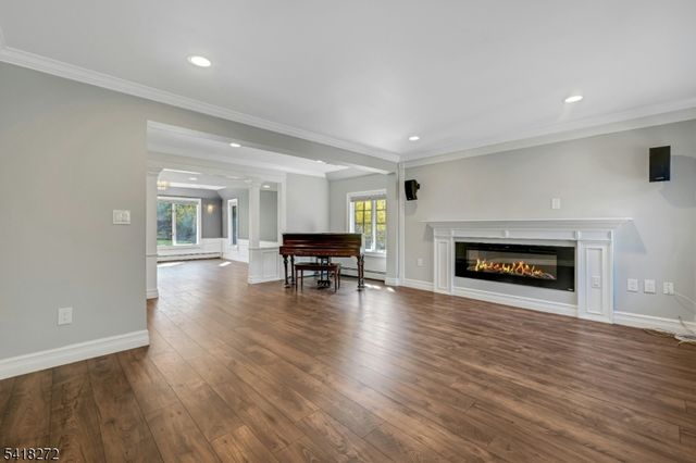 21 Hewlett Rd, Montville Twp., NJ 07082