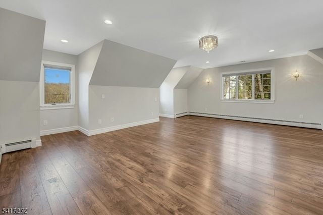 21 Hewlett Rd, Montville Twp., NJ 07082