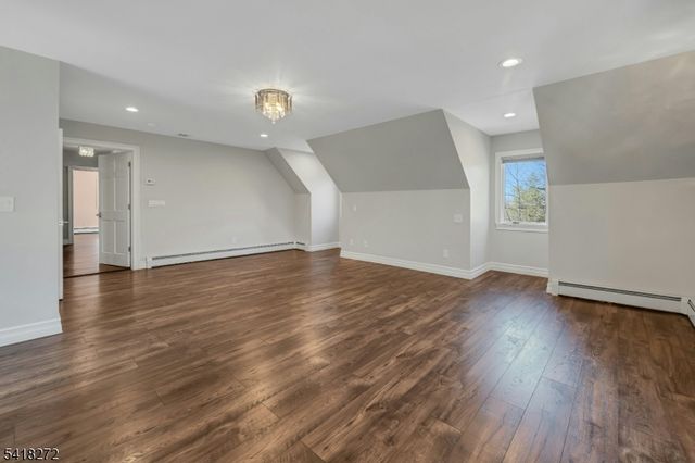 21 Hewlett Rd, Montville Twp., NJ 07082