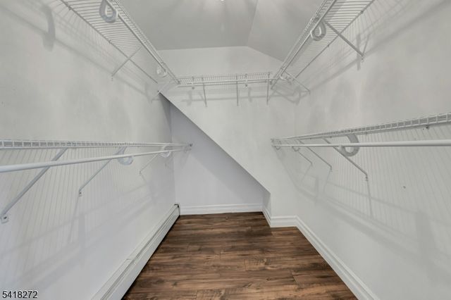 21 Hewlett Rd, Montville Twp., NJ 07082