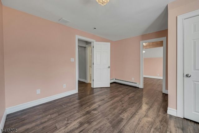 21 Hewlett Rd, Montville Twp., NJ 07082