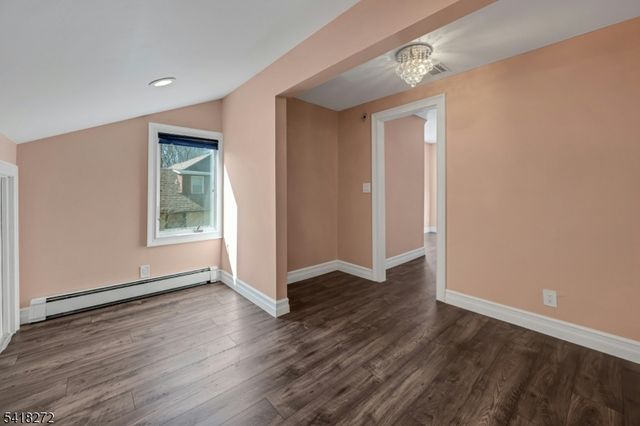 21 Hewlett Rd, Montville Twp., NJ 07082