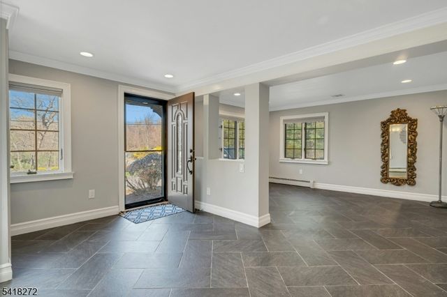 21 Hewlett Rd, Montville Twp., NJ 07082