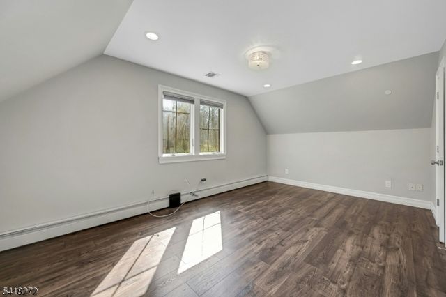 21 Hewlett Rd, Montville Twp., NJ 07082