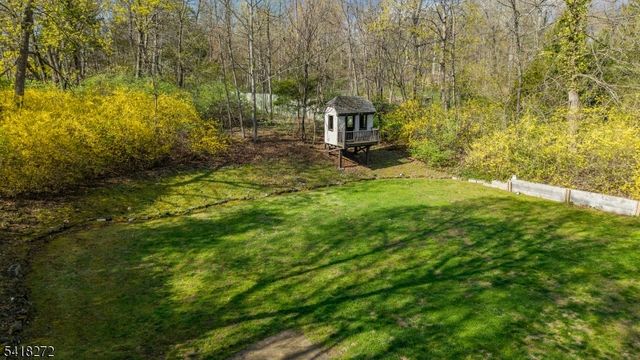 21 Hewlett Rd, Montville Twp., NJ 07082