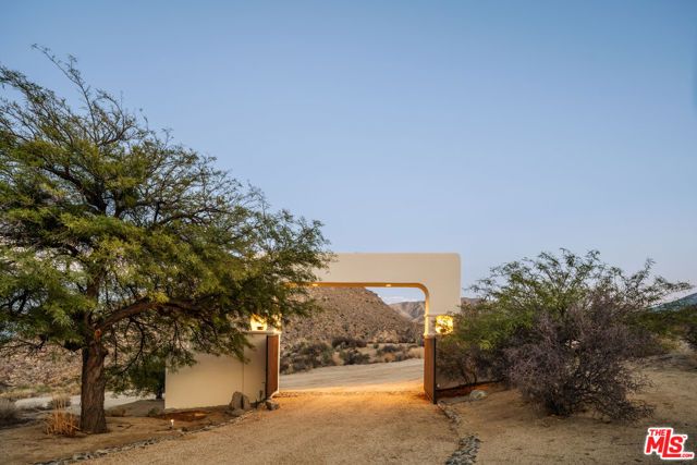 57425 Palm Seco Circle, Palm Desert, CA 92561