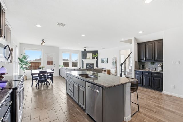 1109 Scotney Lane, Saginaw, TX 76131