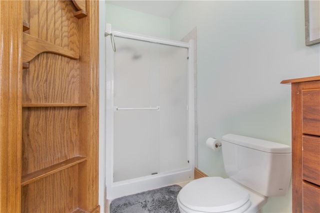 22604 Vincent Street, Peculiar, MO 64078