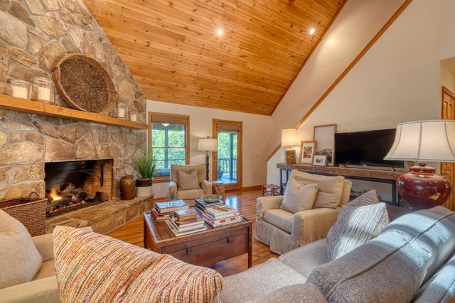 237 Flat Rock Ridge Road, Blairsville, GA 30512