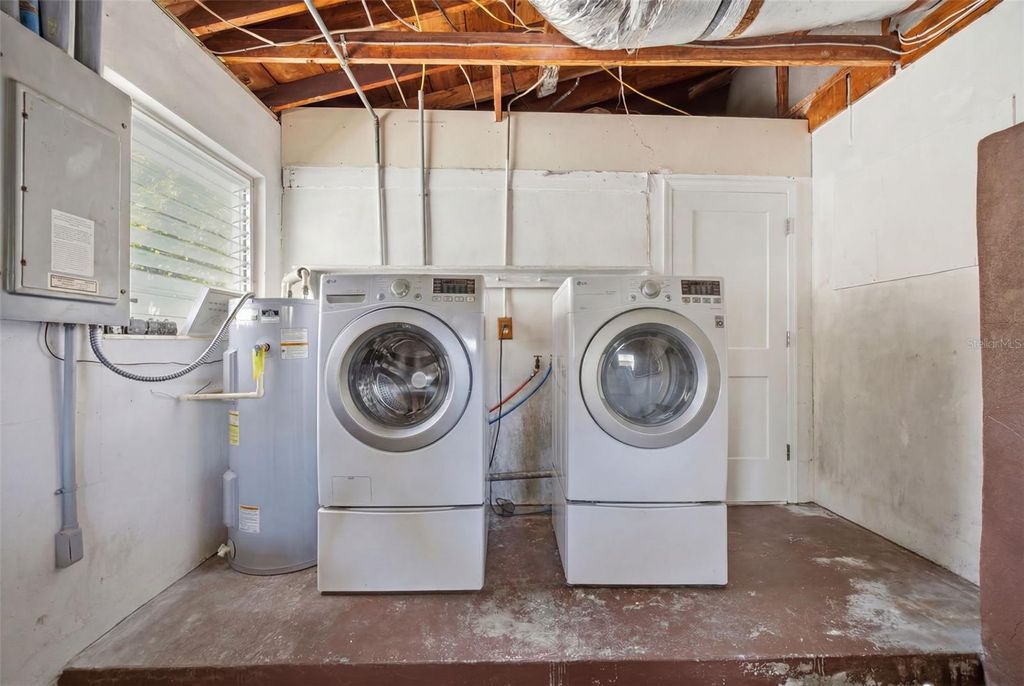 Image 31 of property listing at 1023 GRANADA STREET, Clearwater, FL 33755