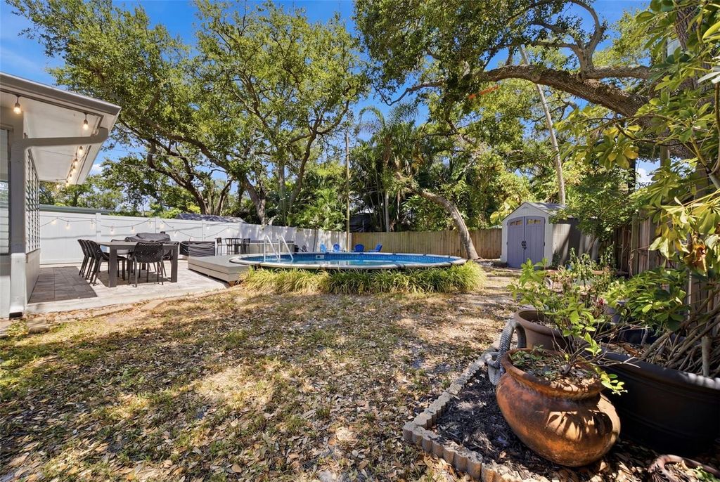 Image 41 of property listing at 1023 GRANADA STREET, Clearwater, FL 33755