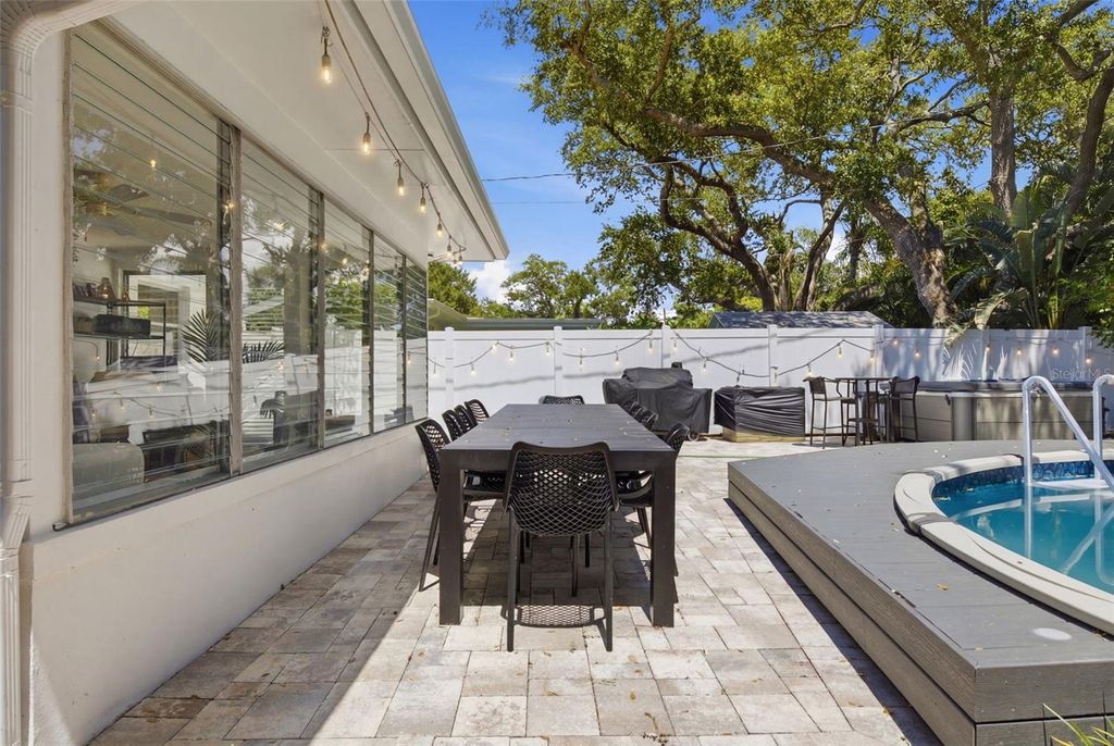 Image 42 of property listing at 1023 GRANADA STREET, Clearwater, FL 33755
