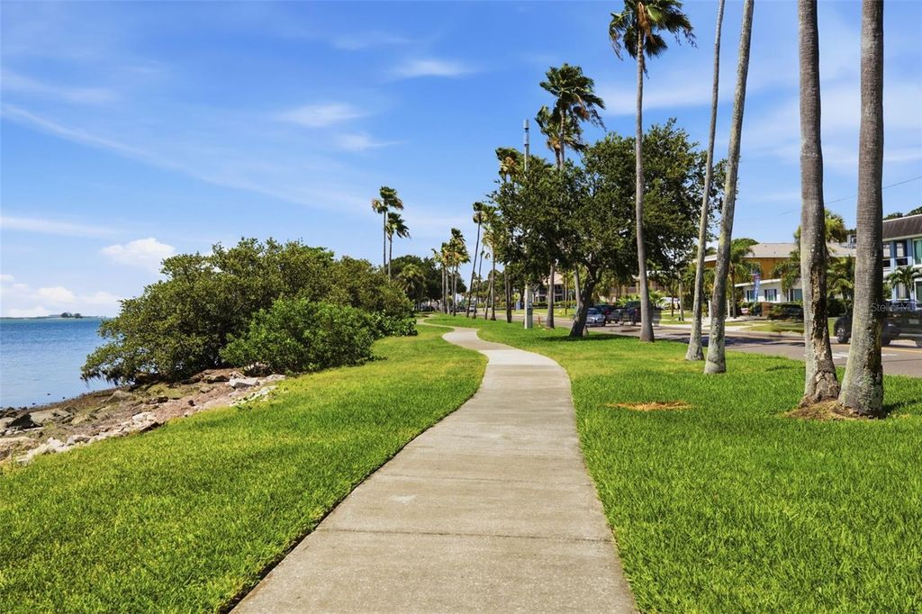 Image 47 of property listing at 1023 GRANADA STREET, Clearwater, FL 33755
