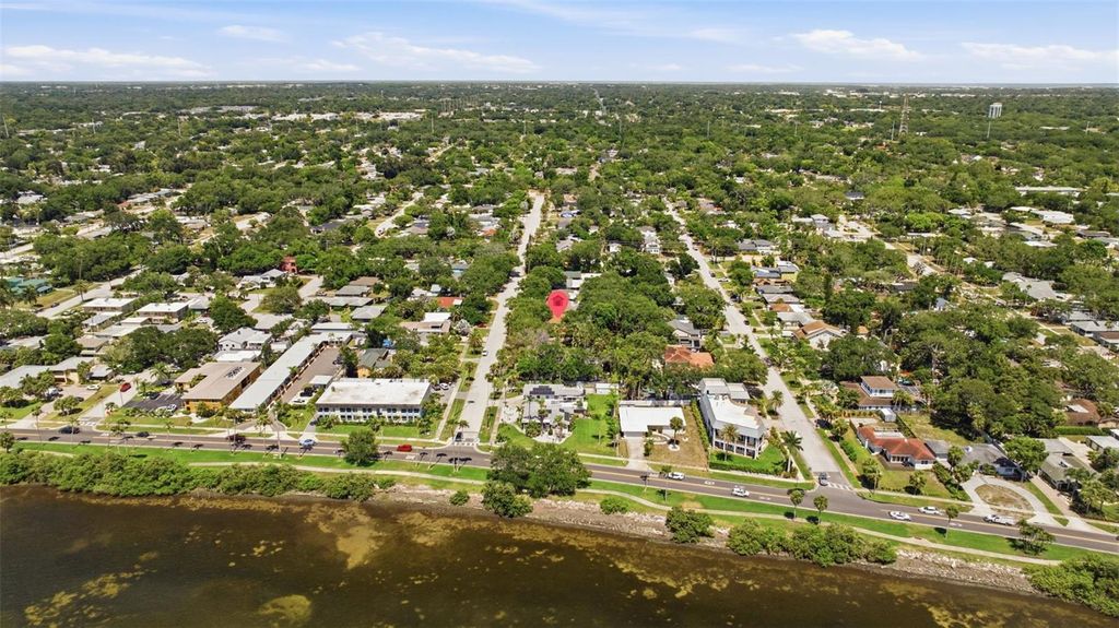 Image 63 of property listing at 1023 GRANADA STREET, Clearwater, FL 33755