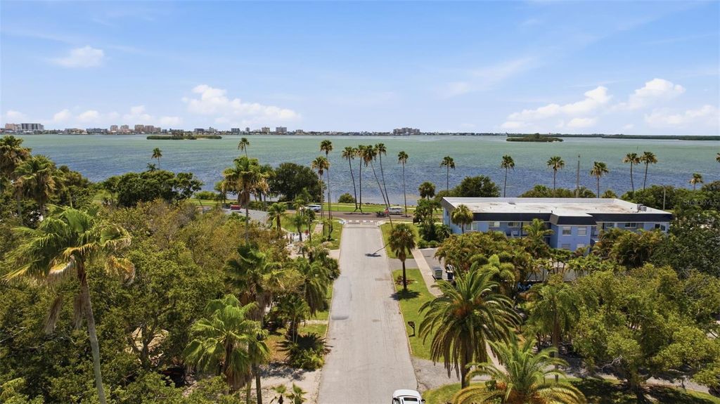 Image 68 of property listing at 1023 GRANADA STREET, Clearwater, FL 33755
