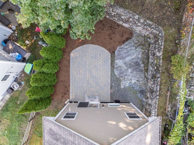 144 Princeton Ave, Waltham, MA 02151