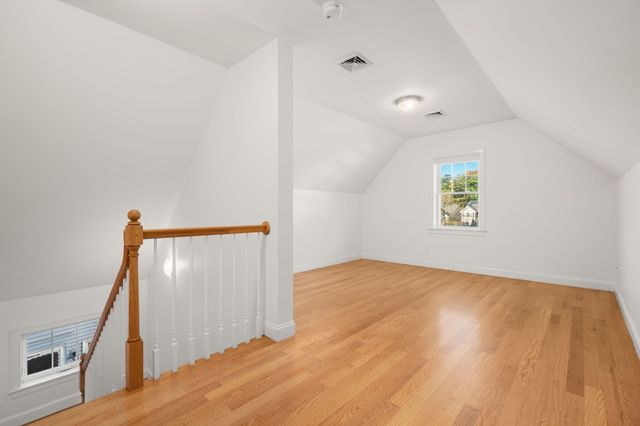 144 Princeton Ave, Waltham, MA 02151