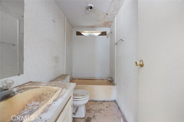 59125 Shayne Lane, Landers, CA 92285