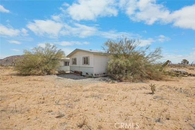 59125 Shayne Lane, Landers, CA 92285