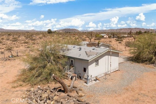 59125 Shayne Lane, Landers, CA 92285