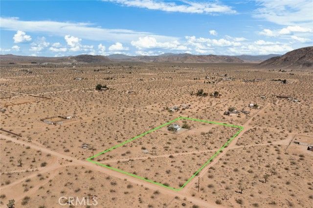 59125 Shayne Lane, Landers, CA 92285