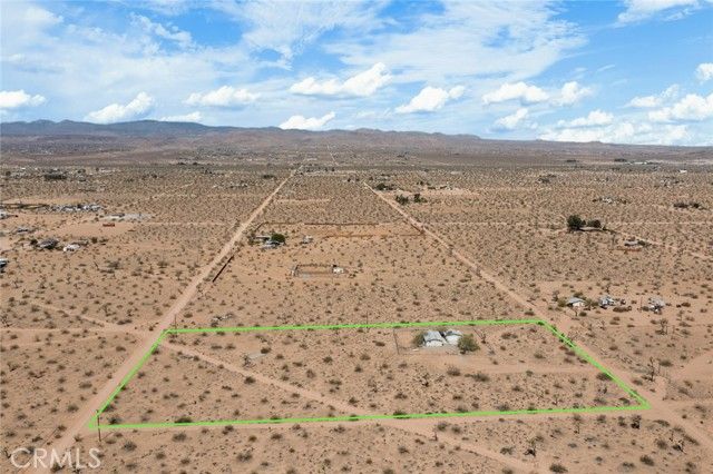 59125 Shayne Lane, Landers, CA 92285