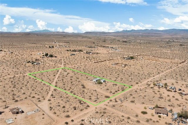 59125 Shayne Lane, Landers, CA 92285