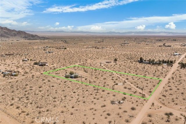 59125 Shayne Lane, Landers, CA 92285