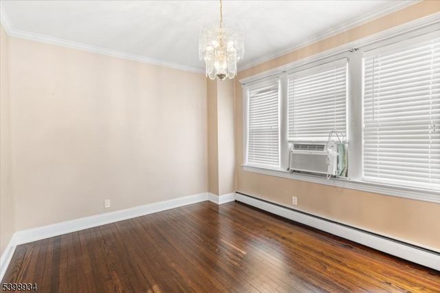 40 Ling St, Woodbridge Twp., NJ 08863