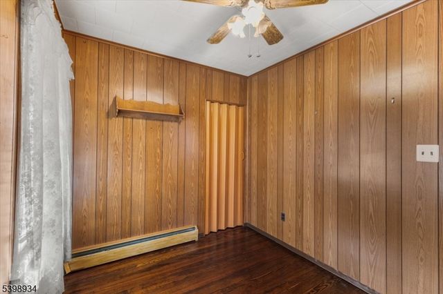 40 Ling St, Woodbridge Twp., NJ 08863