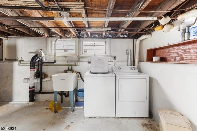 40 Ling St, Woodbridge Twp., NJ 08863