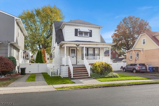 40 Ling St, Woodbridge Twp., NJ 08863