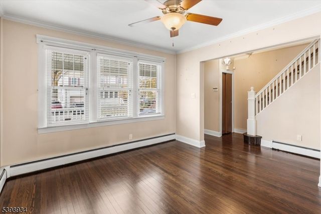 40 Ling St, Woodbridge Twp., NJ 08863