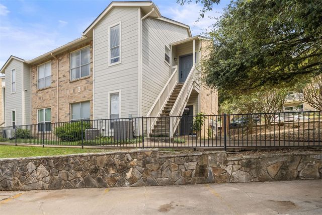 2450 Wickersham LN 302, Austin, TX 78741