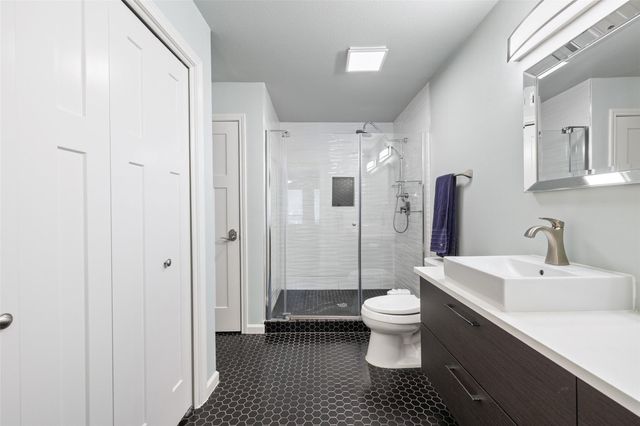 2450 Wickersham LN 302, Austin, TX 78741