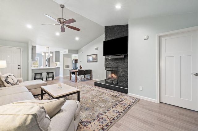 2450 Wickersham LN 302, Austin, TX 78741