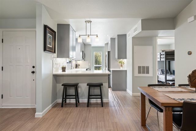 2450 Wickersham LN 302, Austin, TX 78741