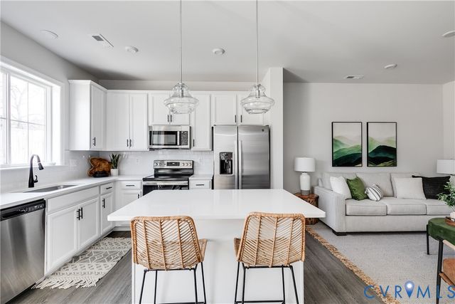 651 McCormick Farm Dr, Glen Allen, VA 23060