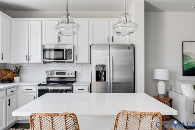 651 McCormick Farm Dr, Glen Allen, VA 23060