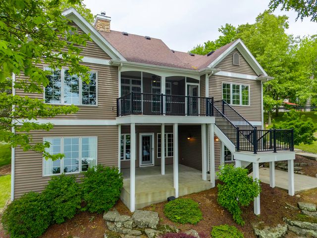 115 Lane 165 Lime Lake, Angola, IN 46703