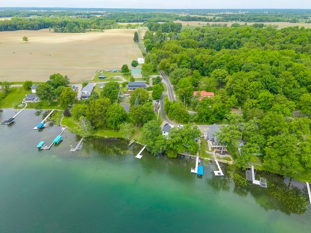 115 Lane 165 Lime Lake, Angola, IN 46703