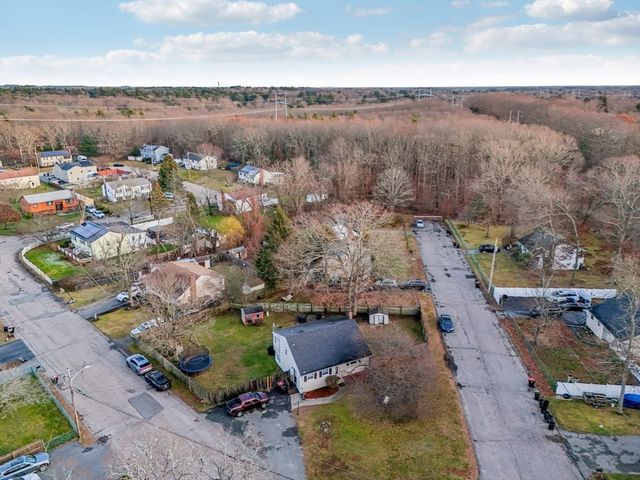 24 Oberlin Rd, Brockton, MA 02302