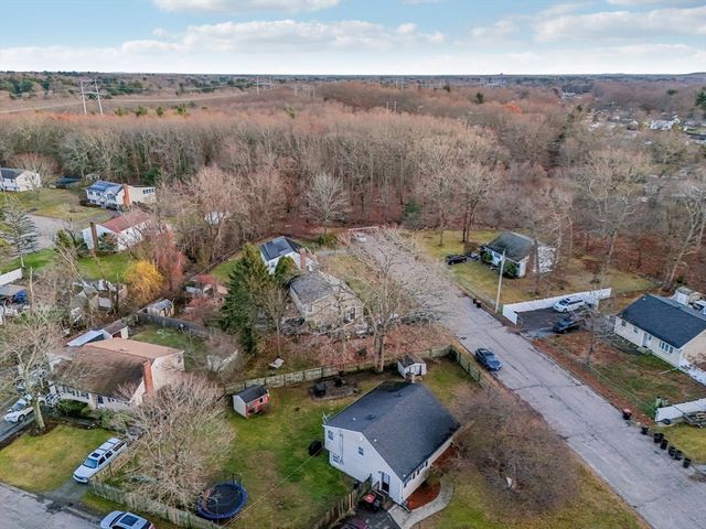 24 Oberlin Rd, Brockton, MA 02302