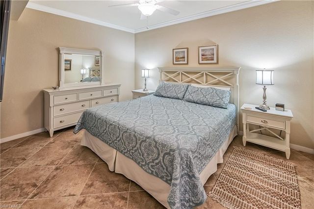 9735 Acqua CT 622, Naples, FL 34113