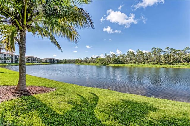 9735 Acqua CT 622, Naples, FL 34113