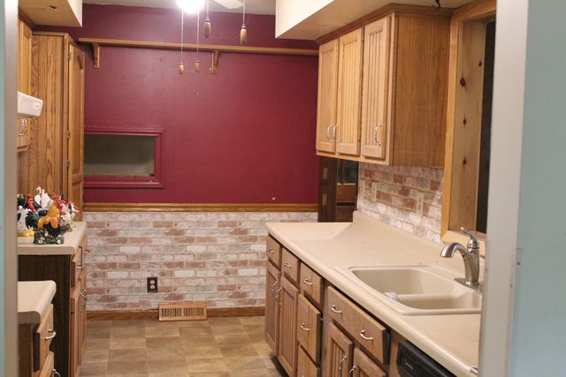 13279 Lovers Lane Road, Princeton, IL 61356