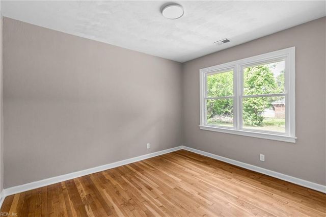 729 Howell ST, Virginia Beach, VA 23464