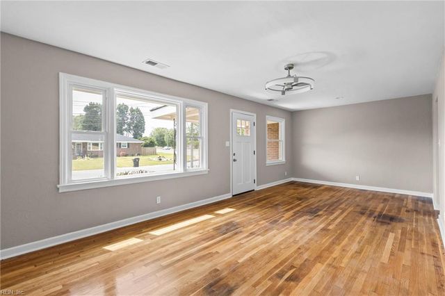 729 Howell ST, Virginia Beach, VA 23464