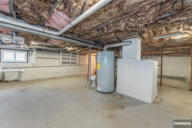 502 Otterhole Road, West Milford, NJ 07480